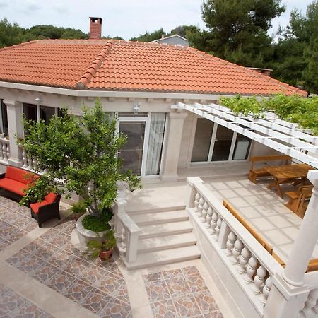 סומרטין Apartments Barba Petra Dvori מראה חיצוני תמונה