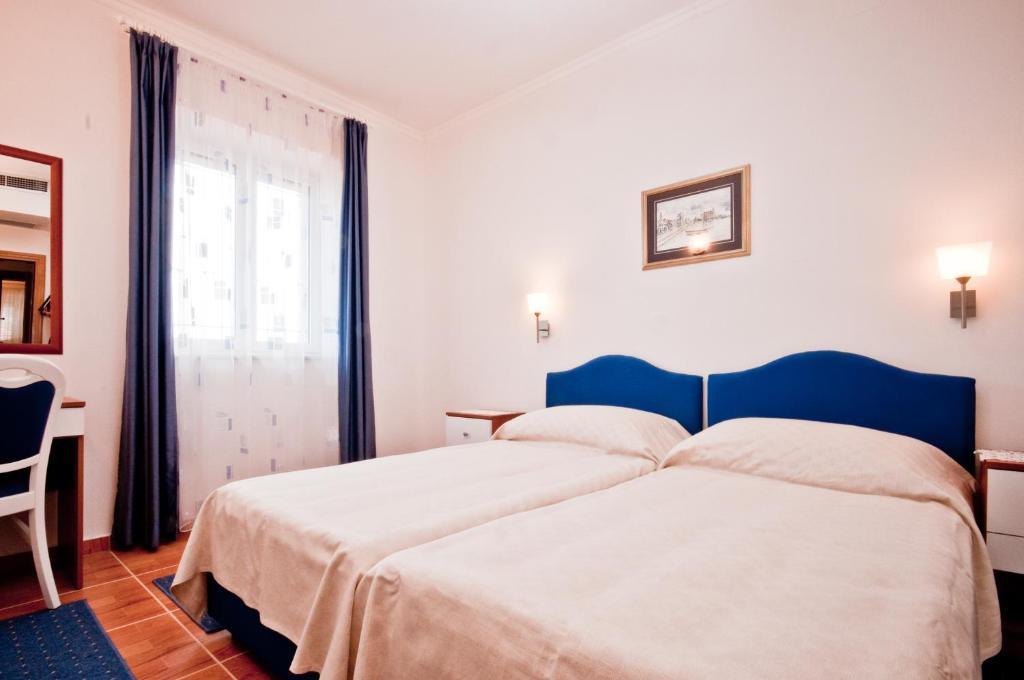 סומרטין Apartments Barba Petra Dvori חדר תמונה